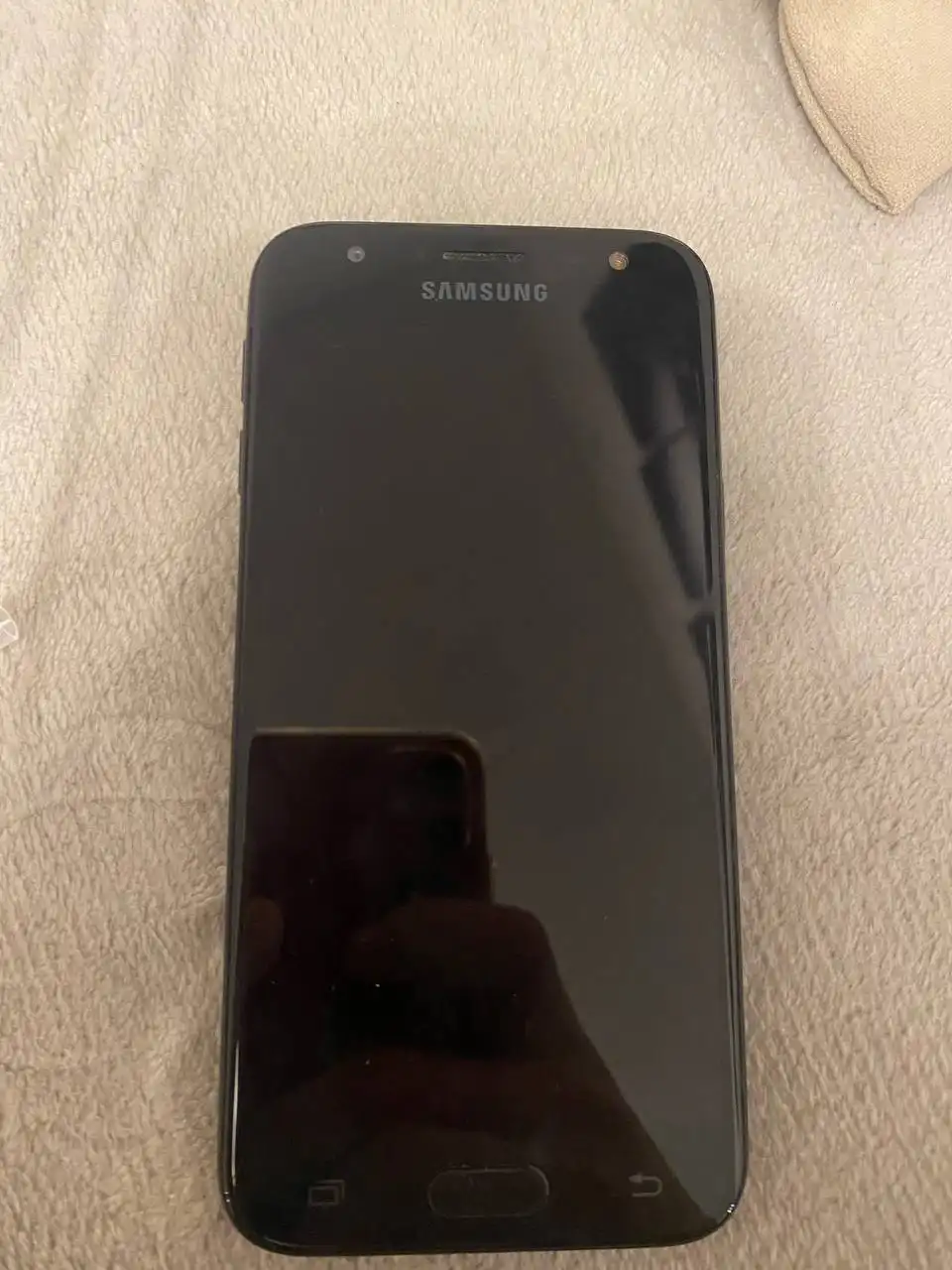 Продажа двух смартфонов Samsung