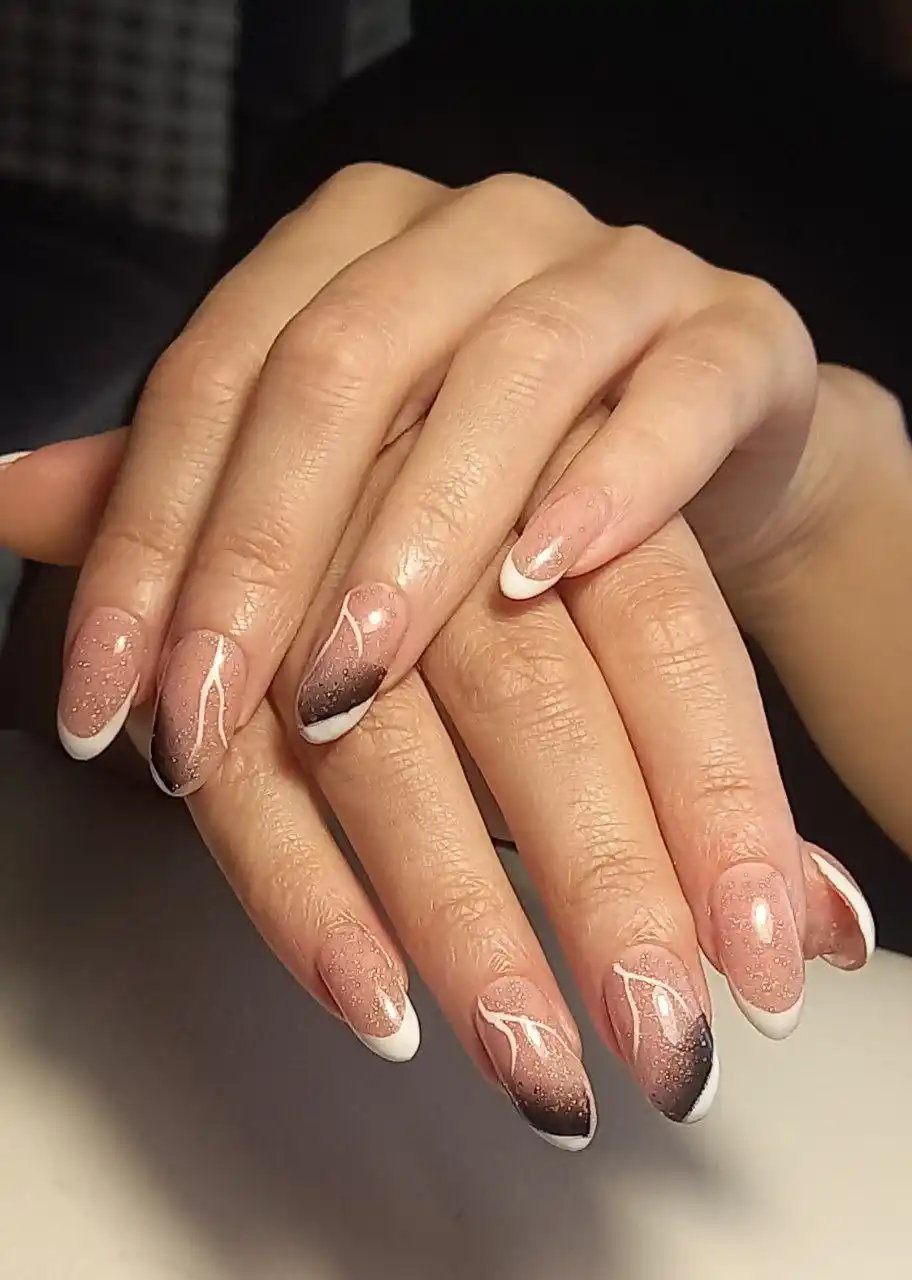 Услуги маникюра и педикюра