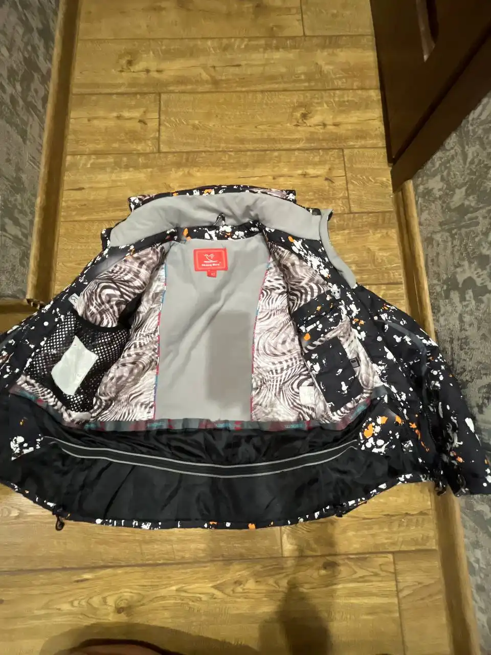 Зимняя одежда 42-44 размер