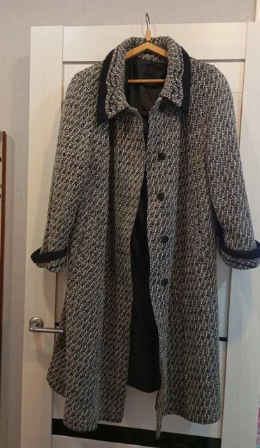 Продажа женской и мужской верхней одежды - Украшения в Саратов