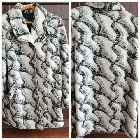 Кроссовки 50/52 размера в отличном состоянии - Украшения в Саратов