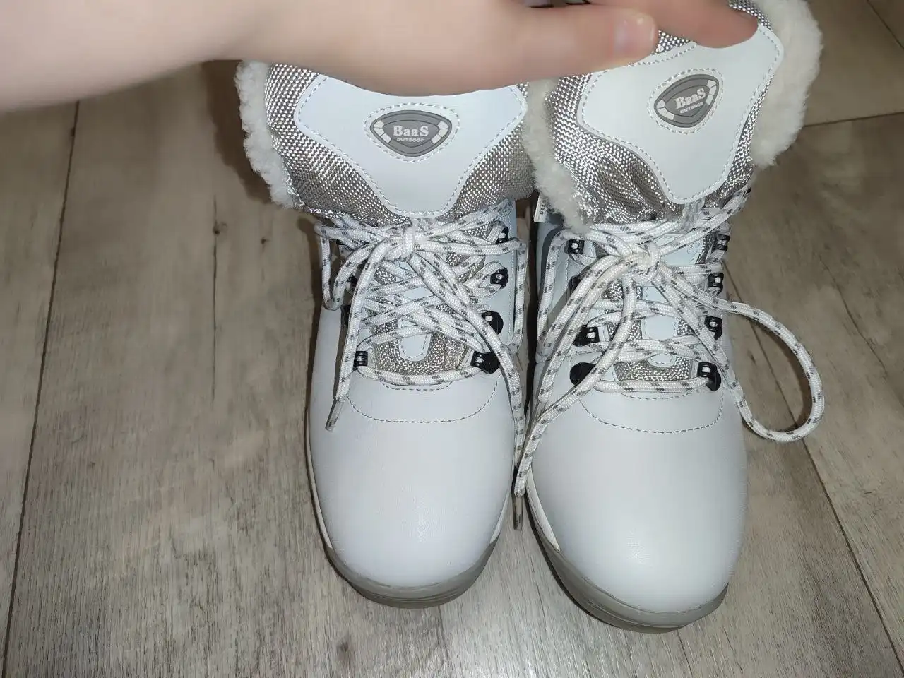 Ботинки натуральные р.38 с дефектами