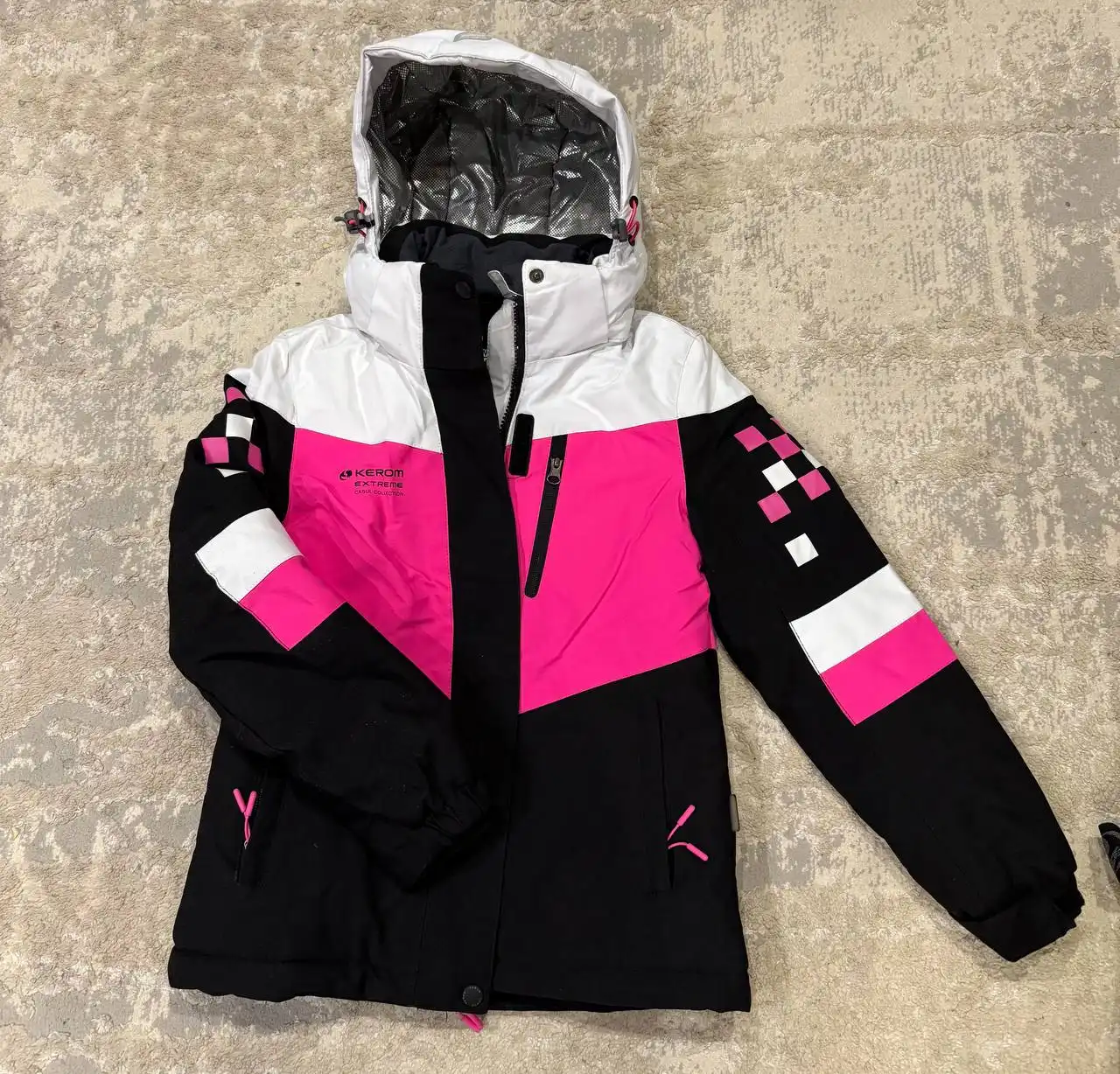 Горнолыжный костюм для девочки 134 размер