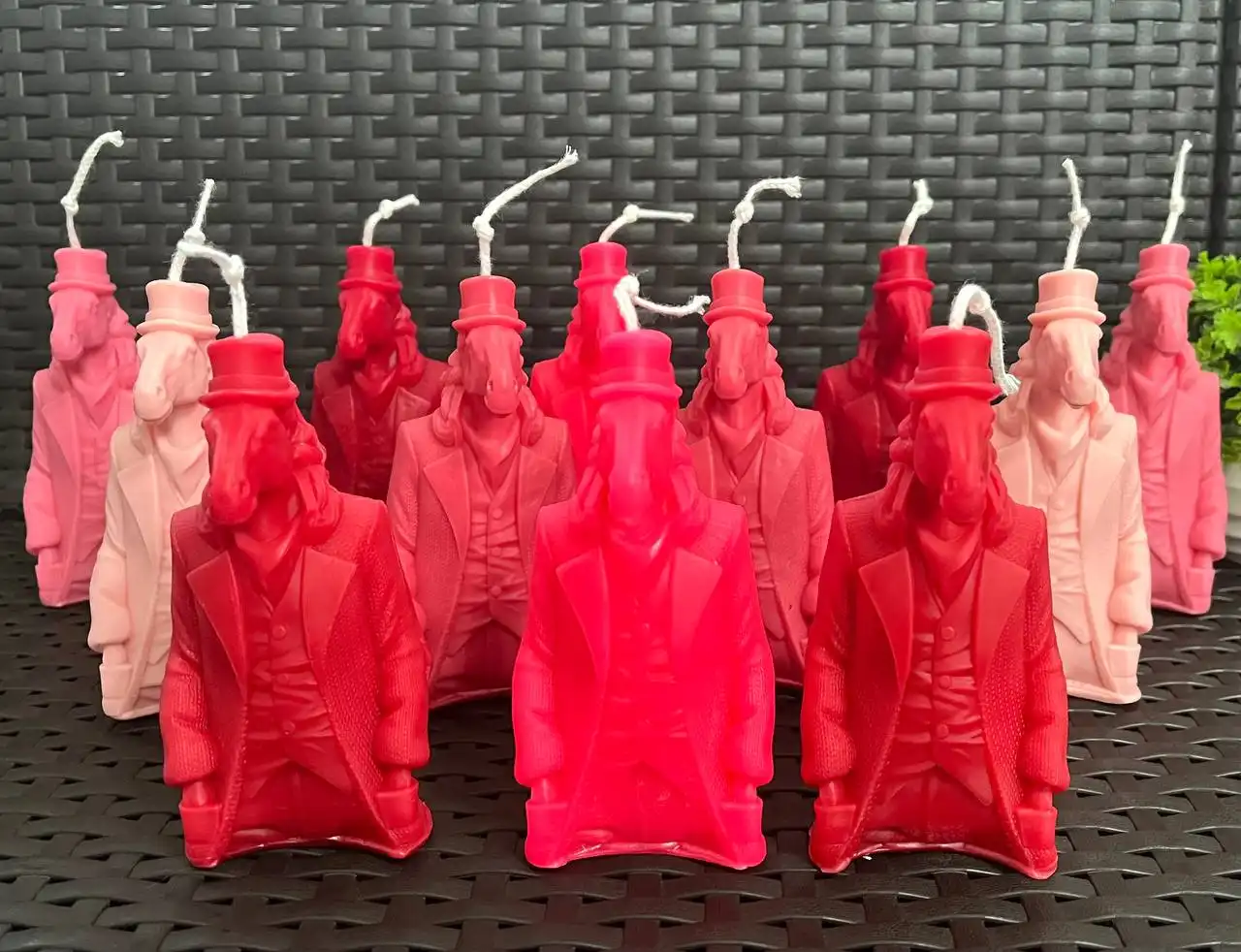 Подарочные свечи 'Конь в пальто' - символ 2026 года