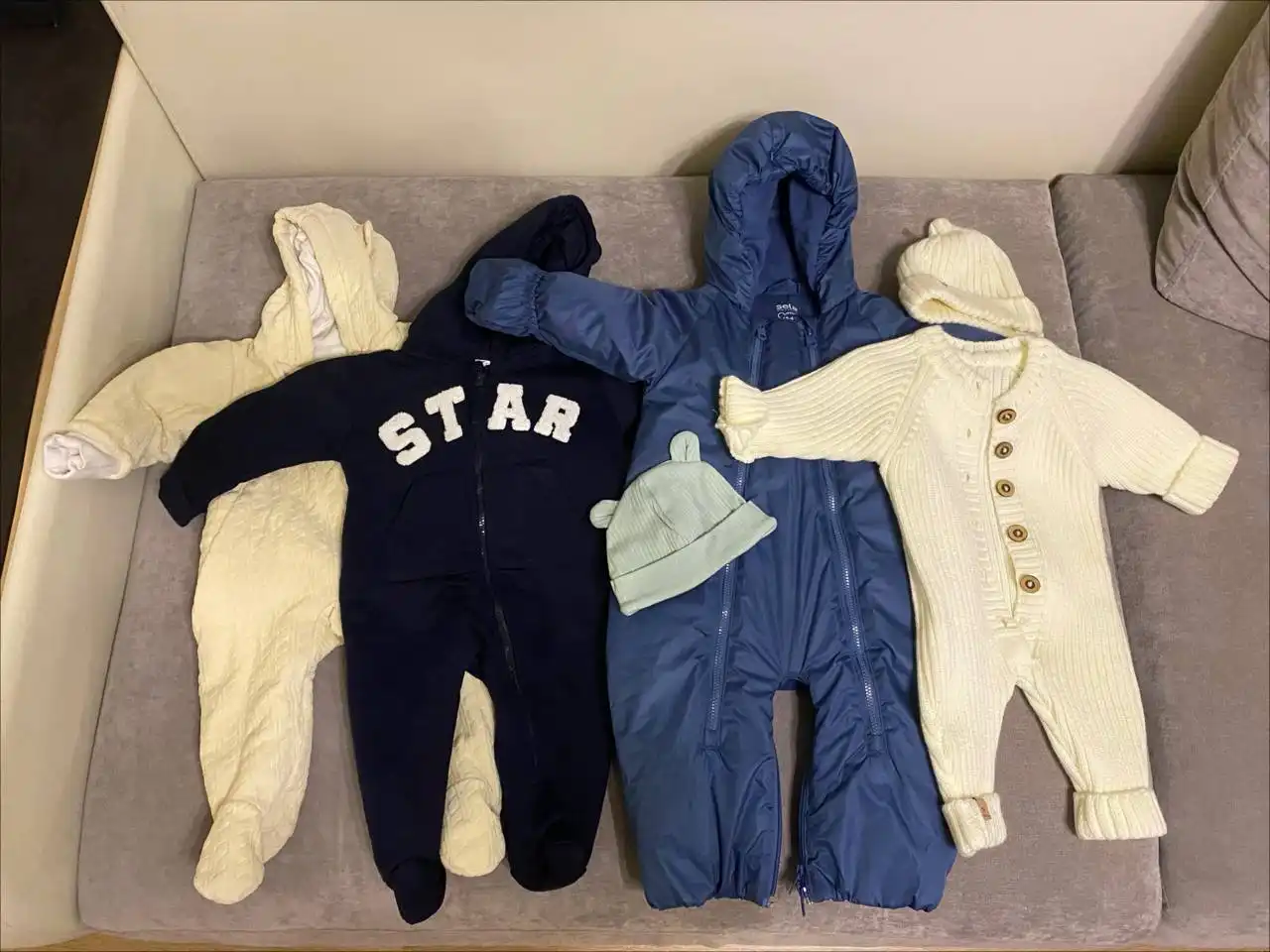 Детская одежда и игрушки для новорожденных