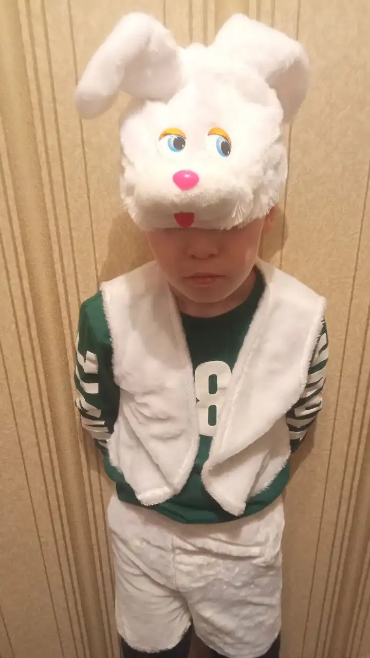 Костюм зайчика и снеговика