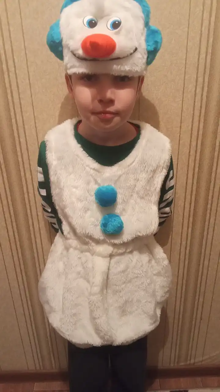 Костюм зайчика и снеговика