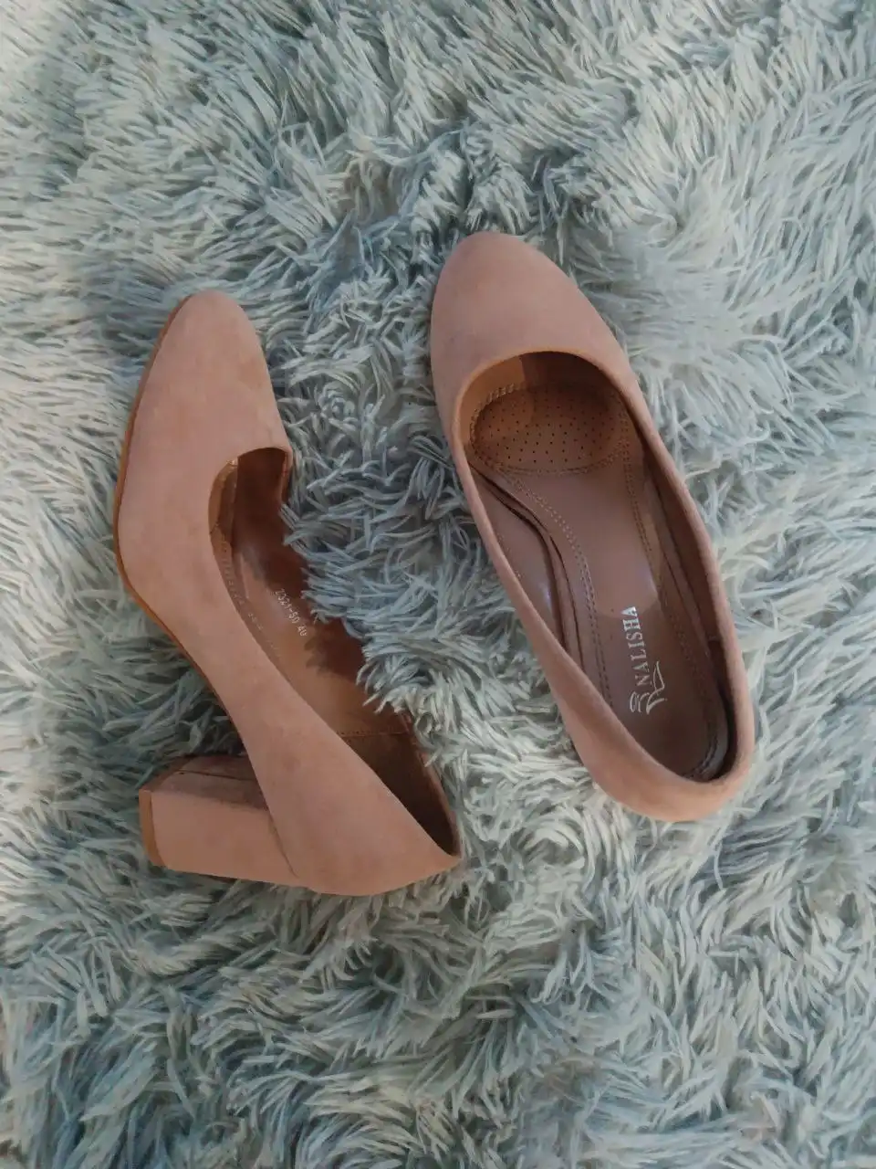 Продажа демисезонной куртки-плаща и туфель