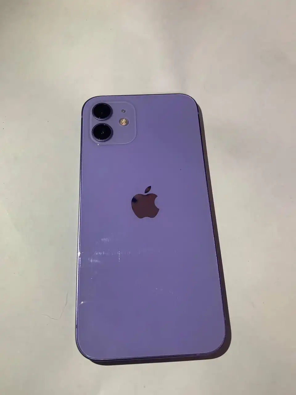 Продам Iphone 12 128gb с разбитым дисплеем