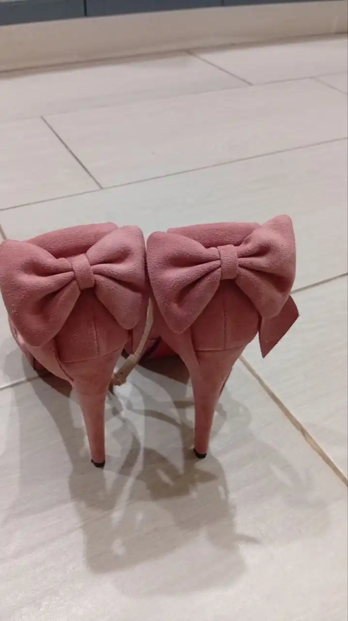 Розовые туфли из искусственной замши на каблуке размер 38-38,5 новые