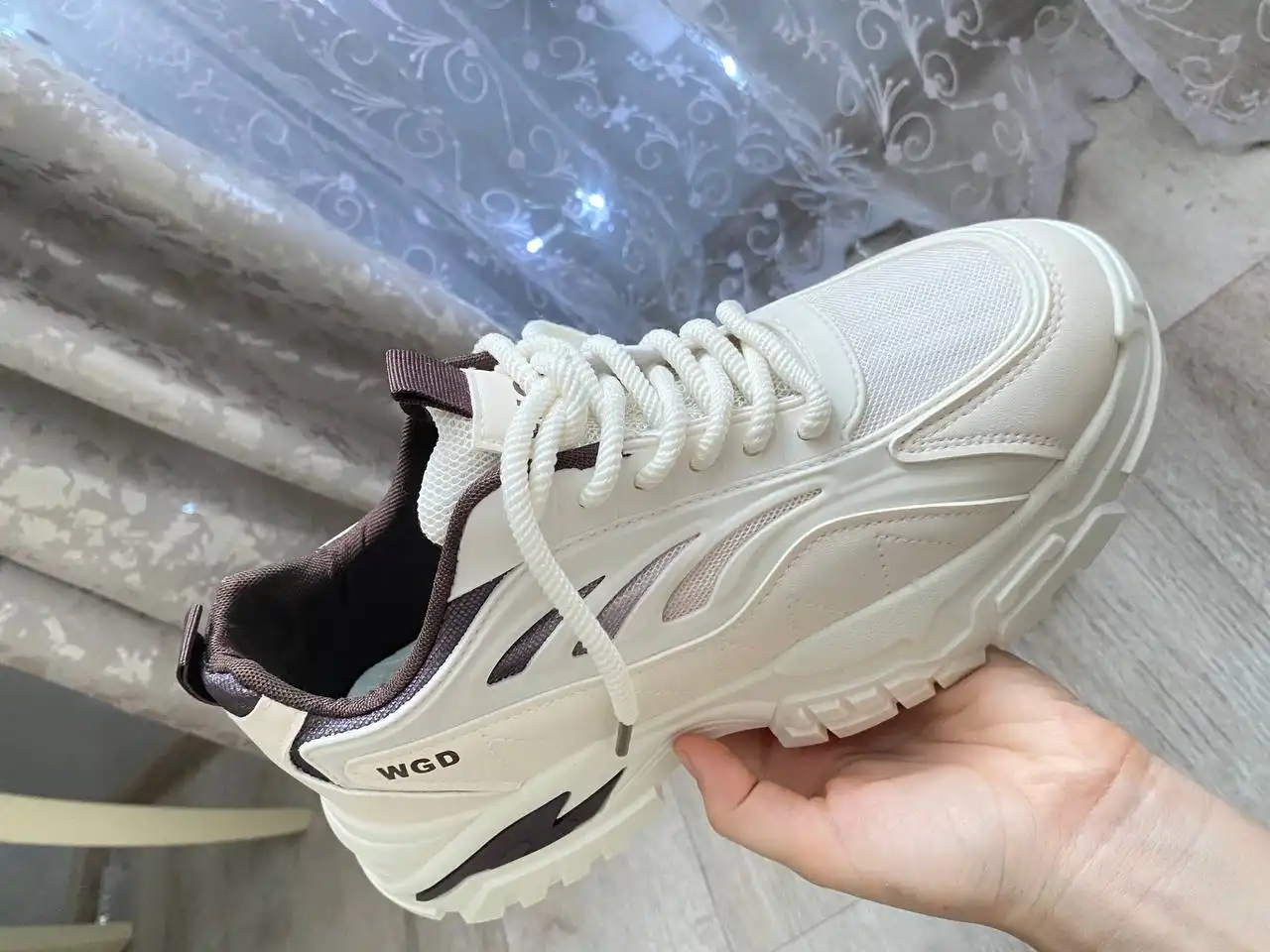 Мужские кроссовки 42 размер - Обувь (Одежда) в Саратов