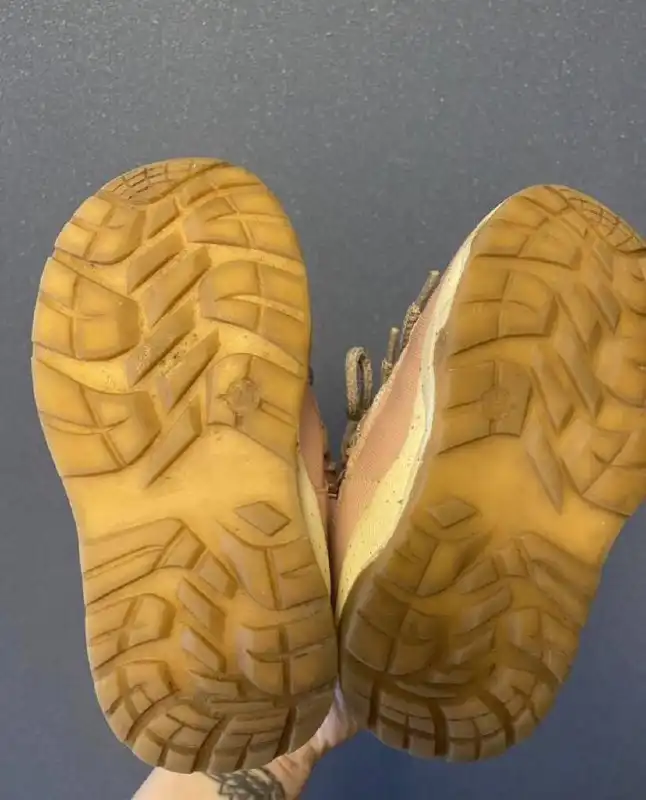 Зимние ботинки для девочек 25 размер - Обувь (Товары для детей) в Саратов