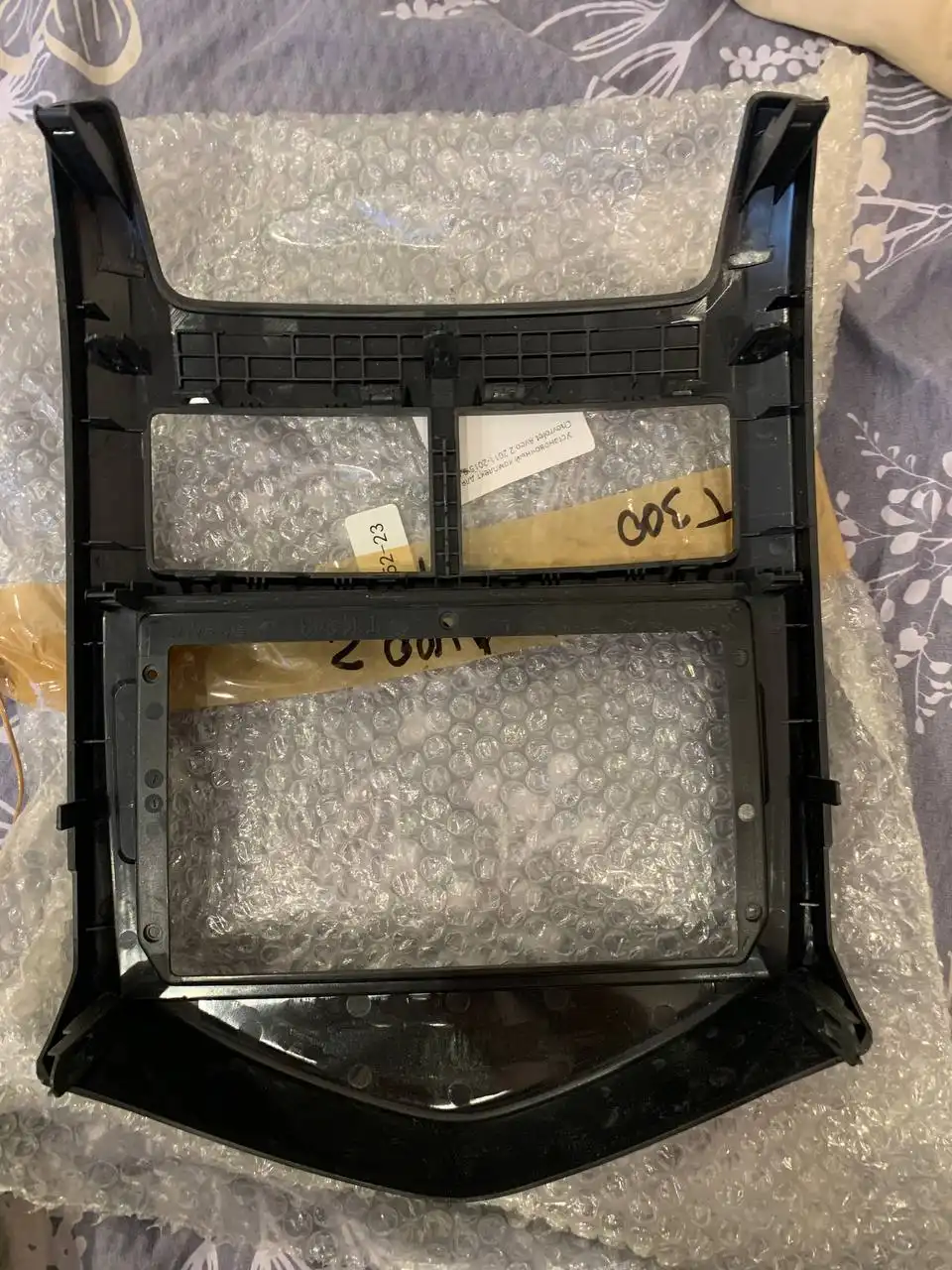 Рамка на Chevrolet Aveo T300 - Кузовные детали (Запчасти) в Саратов