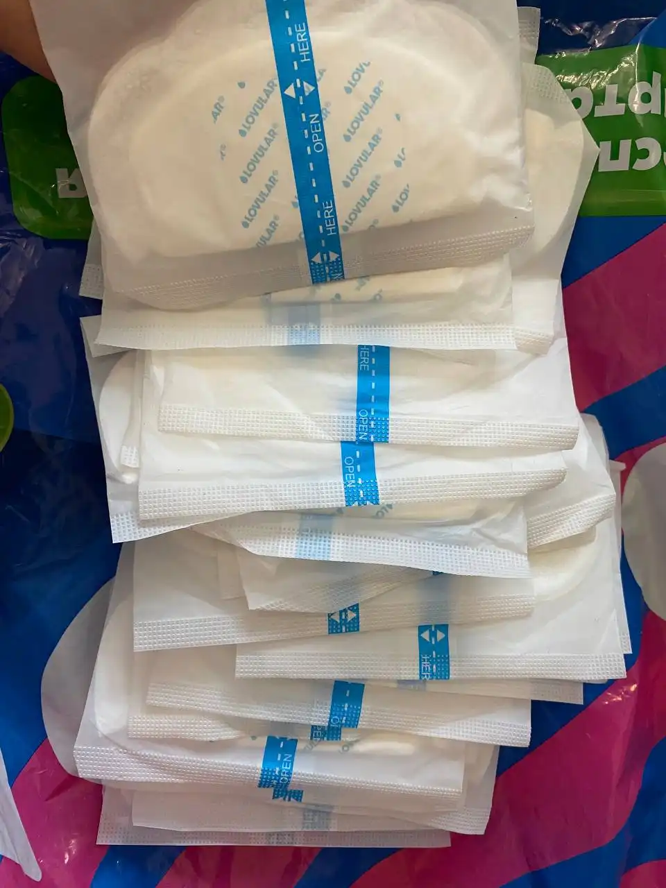 Вкладыши для груди на кормление - Аксессуары для кормления (Товары для детей) в Саратов