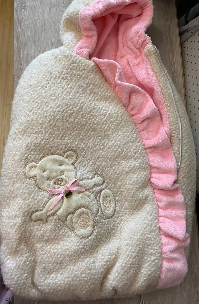 Конверт в коляску на овчине с комплектом одежды для новорожденного - Одежда для новорожденных (Товары для детей) в Саратов