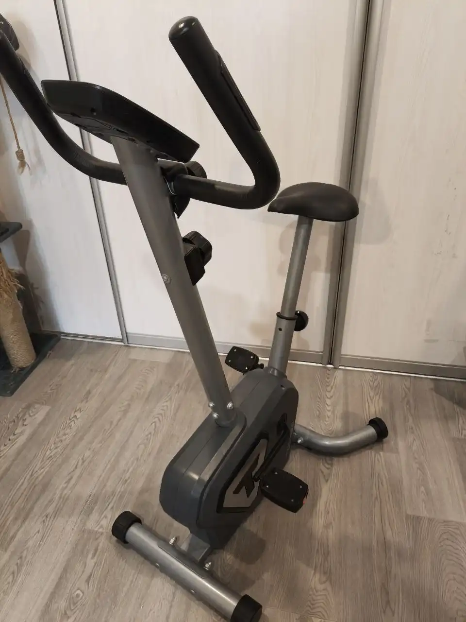 Велотренажер для домашних тренировок - Спорттовары (Хобби и отдых) в Саратов