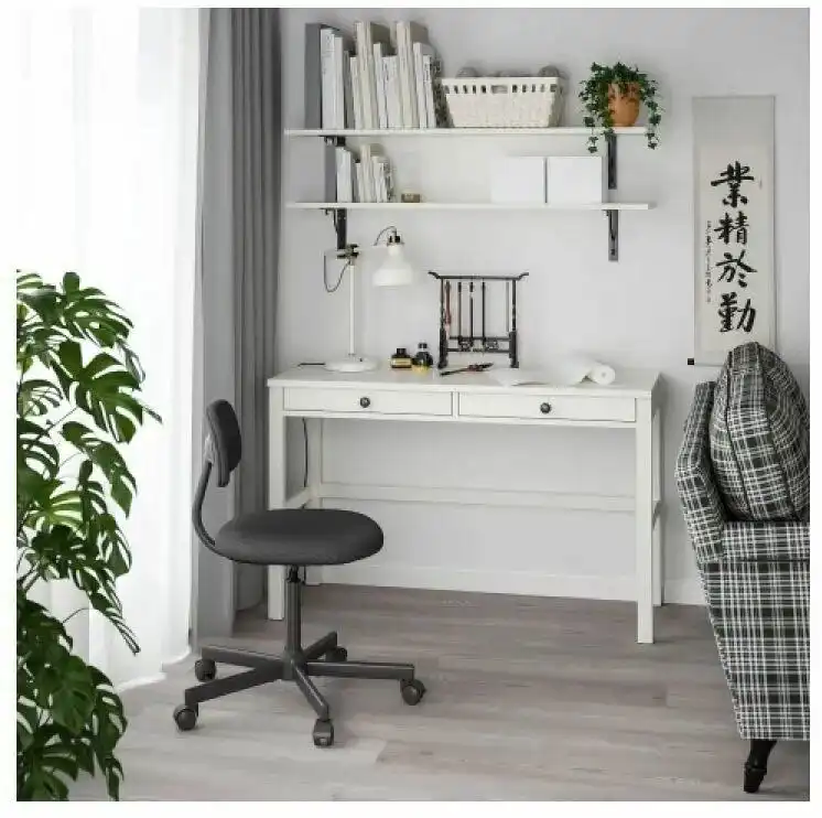 Продажа письменного стола IKEA ХЕМНЕС белого цвета - Мебель (Для дома и дачи) в Саратов