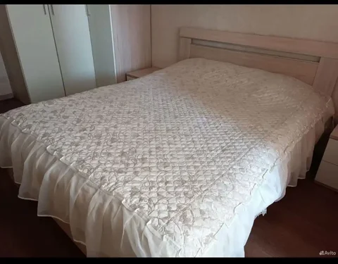 Покрывало бежевое - Бижутерия в Саратов