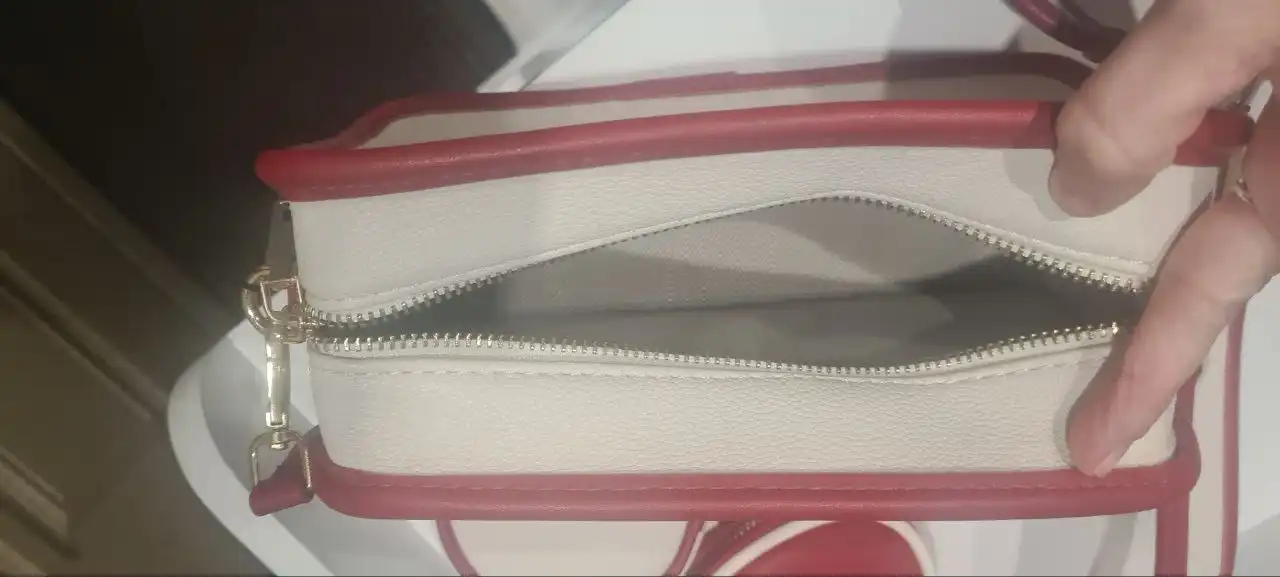 Продам женскую сумку новую качество - Сумки (Одежда) в Саратов