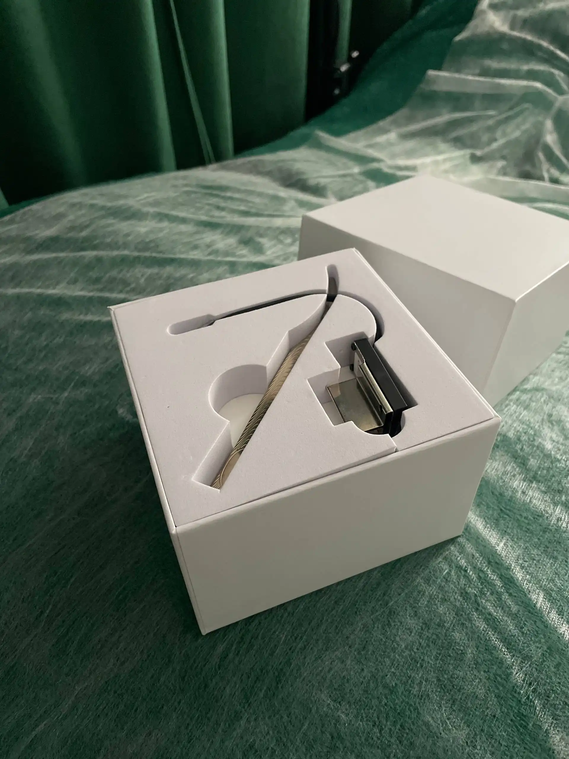 Продам Лэд пинцет в хорошем состоянии - Барахолка в Саратов