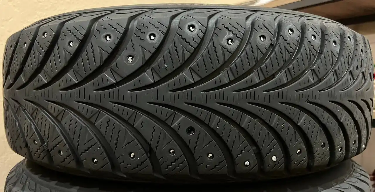 Продажа зимней резины Sava Eskimo Stud 185/65 R15 88T 2017 года - Шины и диски (Авто) в Саратов
