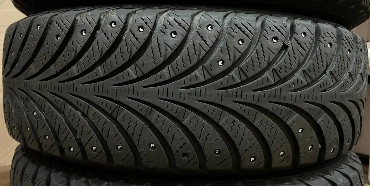 Продажа зимней резины Sava Eskimo Stud 185/65 R15 88T 2017 года - Шины и диски (Авто) в Саратов