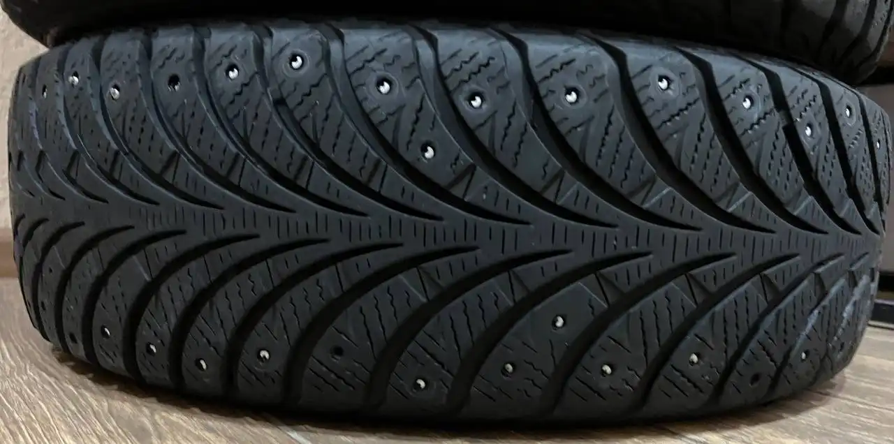 Продажа зимней резины Sava Eskimo Stud 185/65 R15 88T 2017 года - Шины и диски (Авто) в Саратов