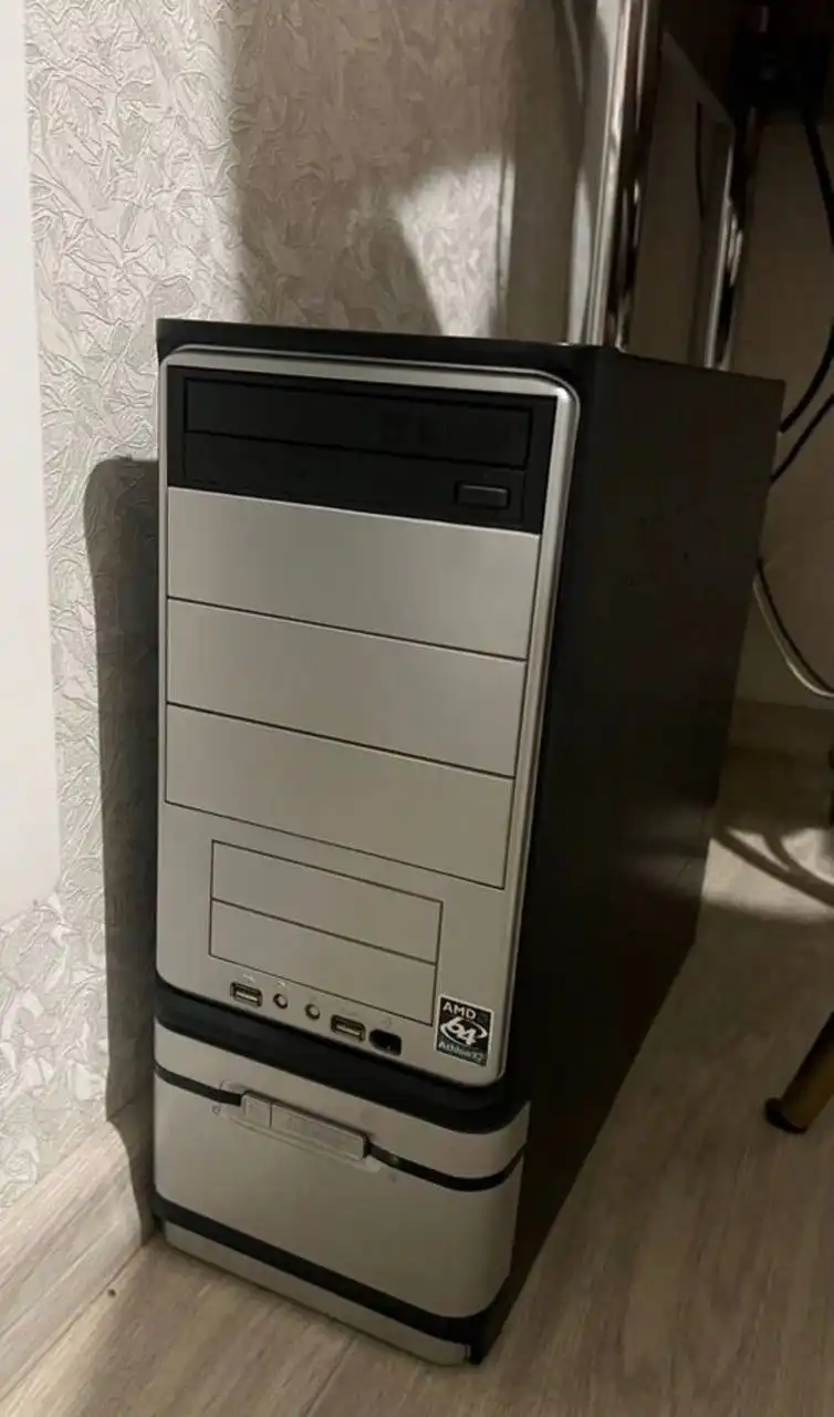 Стационарный компьютер в рабочем состоянии - Компьютеры (Электроника) в Саратов