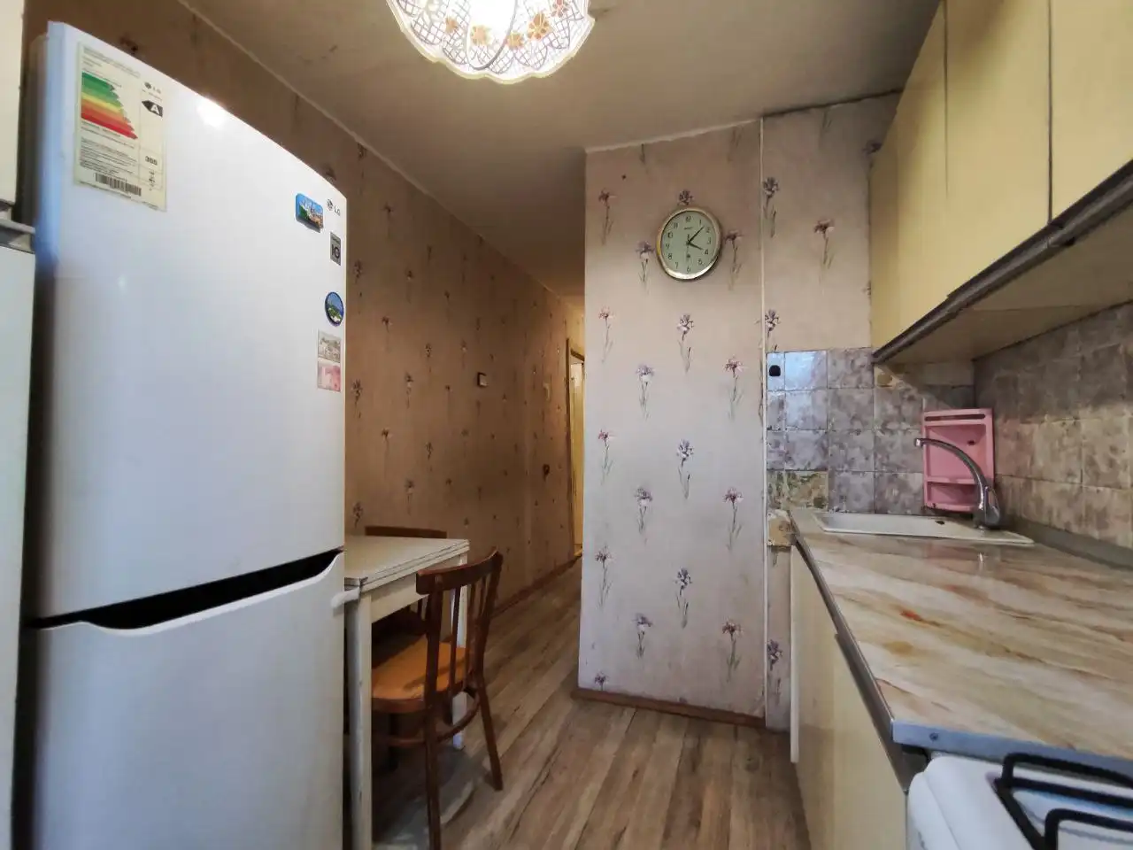 Продажа однокомнатной квартиры в районе СХИ - Квартиры (Недвижимость) в Саратов