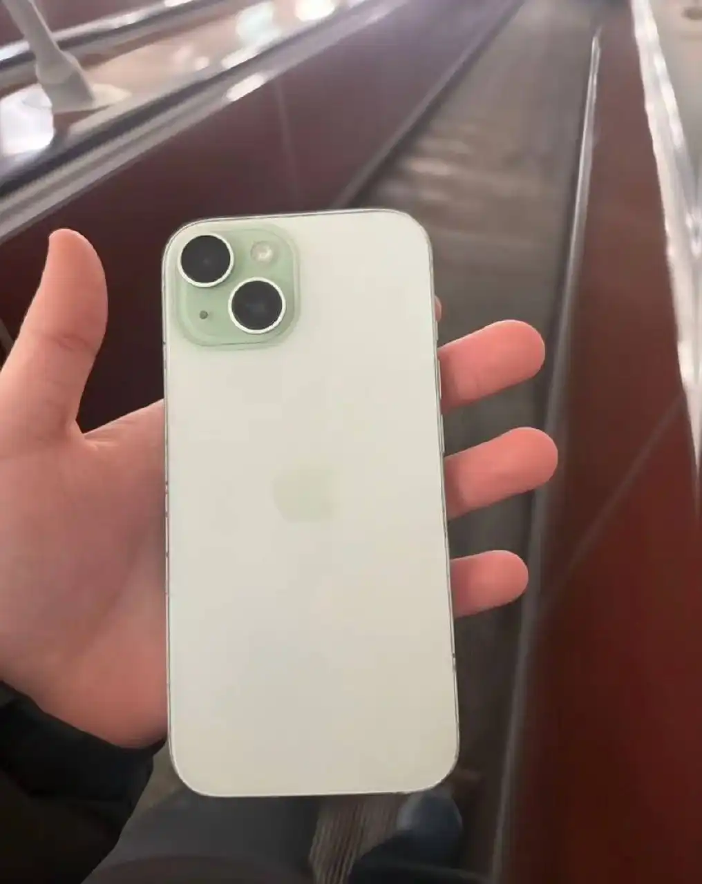 Продам Айфон 15 в идеальном состоянии - Смартфоны (Электроника) в Саратов