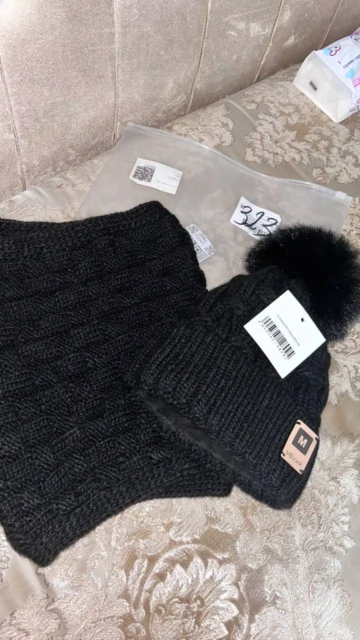 Продажа новых аксессуаров и купальника - Аксессуары и пляжная одежда (Одежда) в Саратов