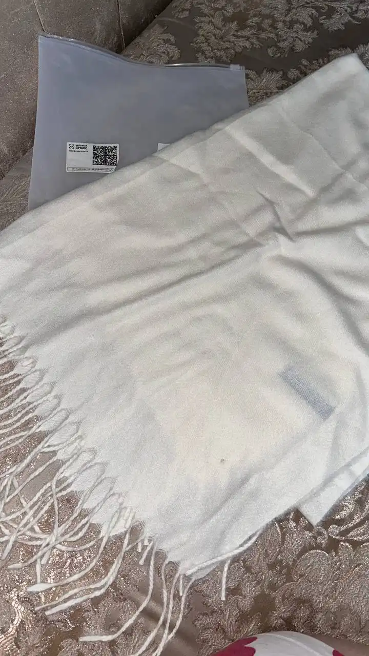 Продажа новых аксессуаров и купальника - Аксессуары и пляжная одежда (Одежда) в Саратов