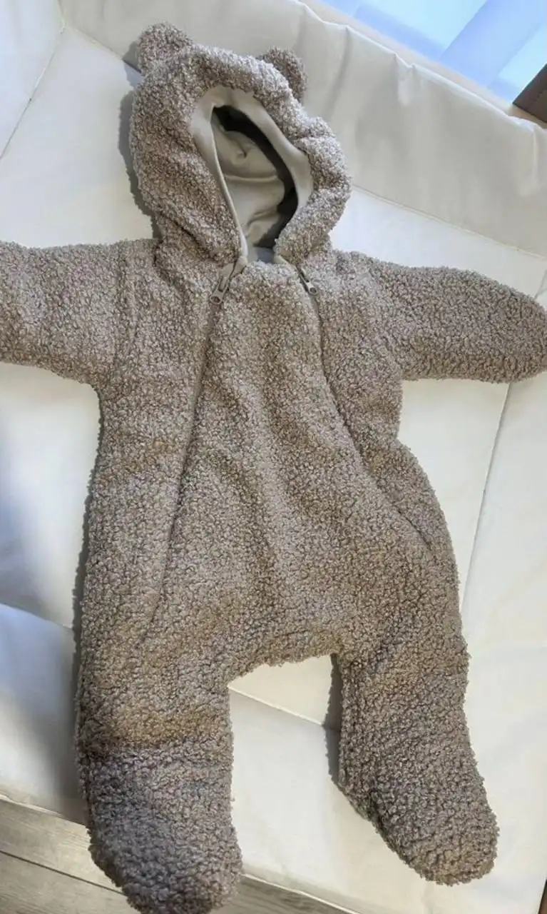 Комбинезон для новорожденного 42-46 размер - Одежда для новорожденных (Товары для детей) в Саратов