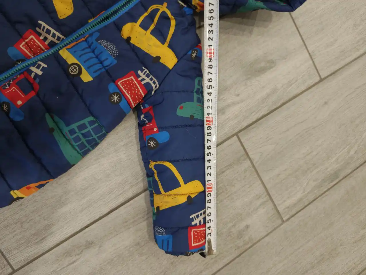 Демисезонная курточка размер 92 - Верхняя одежда (Одежда) в Саратов