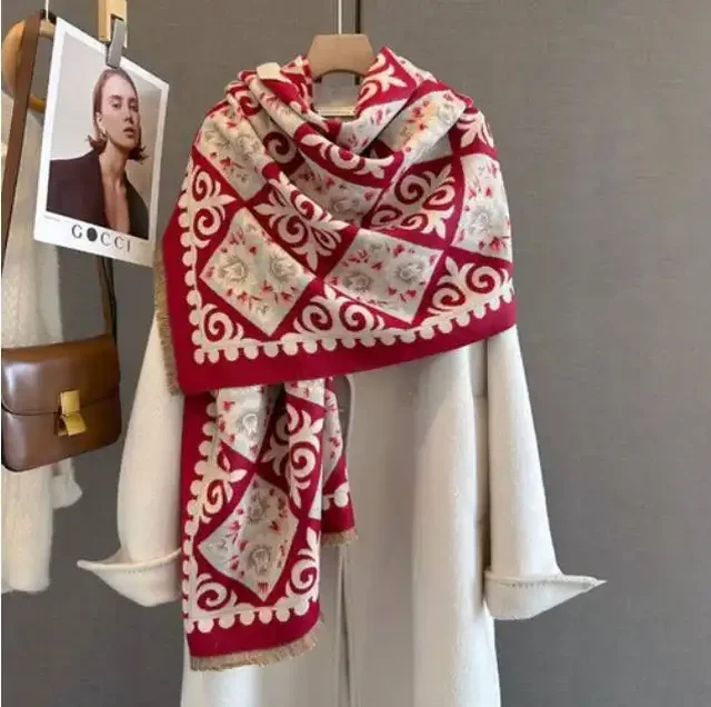 Длинный палантин новый - Нижнее белье в Саратов