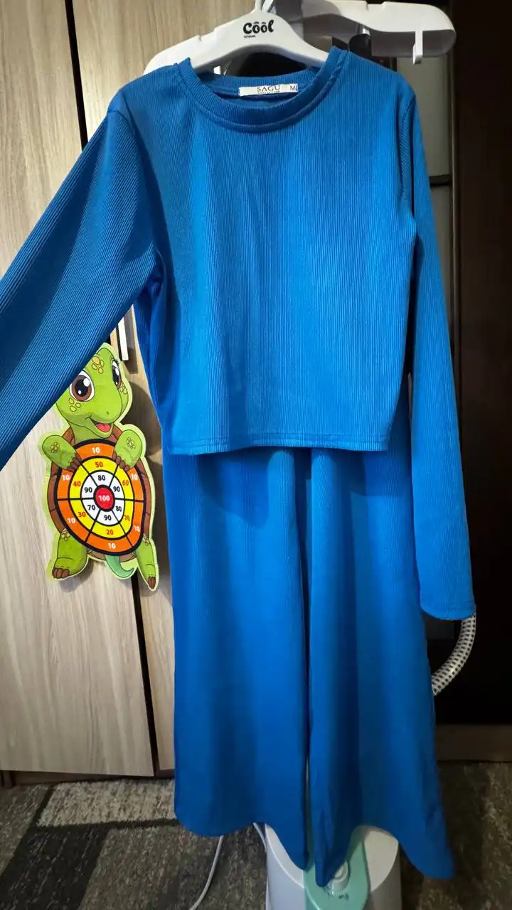 Женский костюм в отличном состоянии - Женская одежда (Одежда) в Саратов