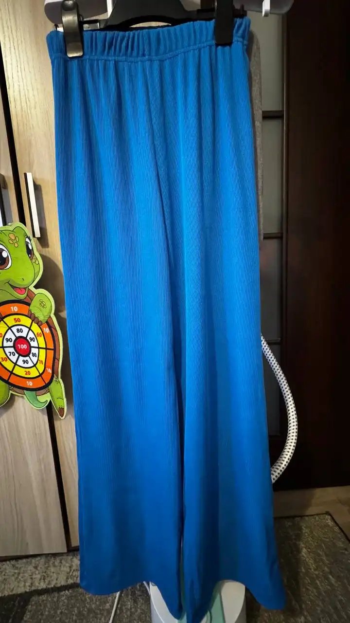 Женский костюм в отличном состоянии - Женская одежда (Одежда) в Саратов