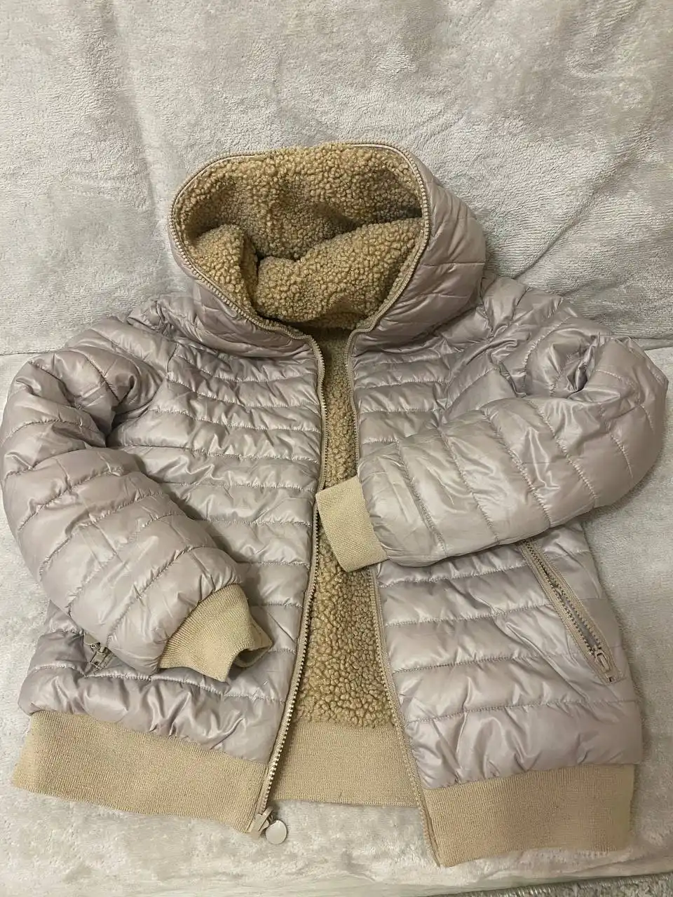 Двухсторонняя куртка 42-44 размер в отличном состоянии - Верхняя одежда (Одежда) в Саратов