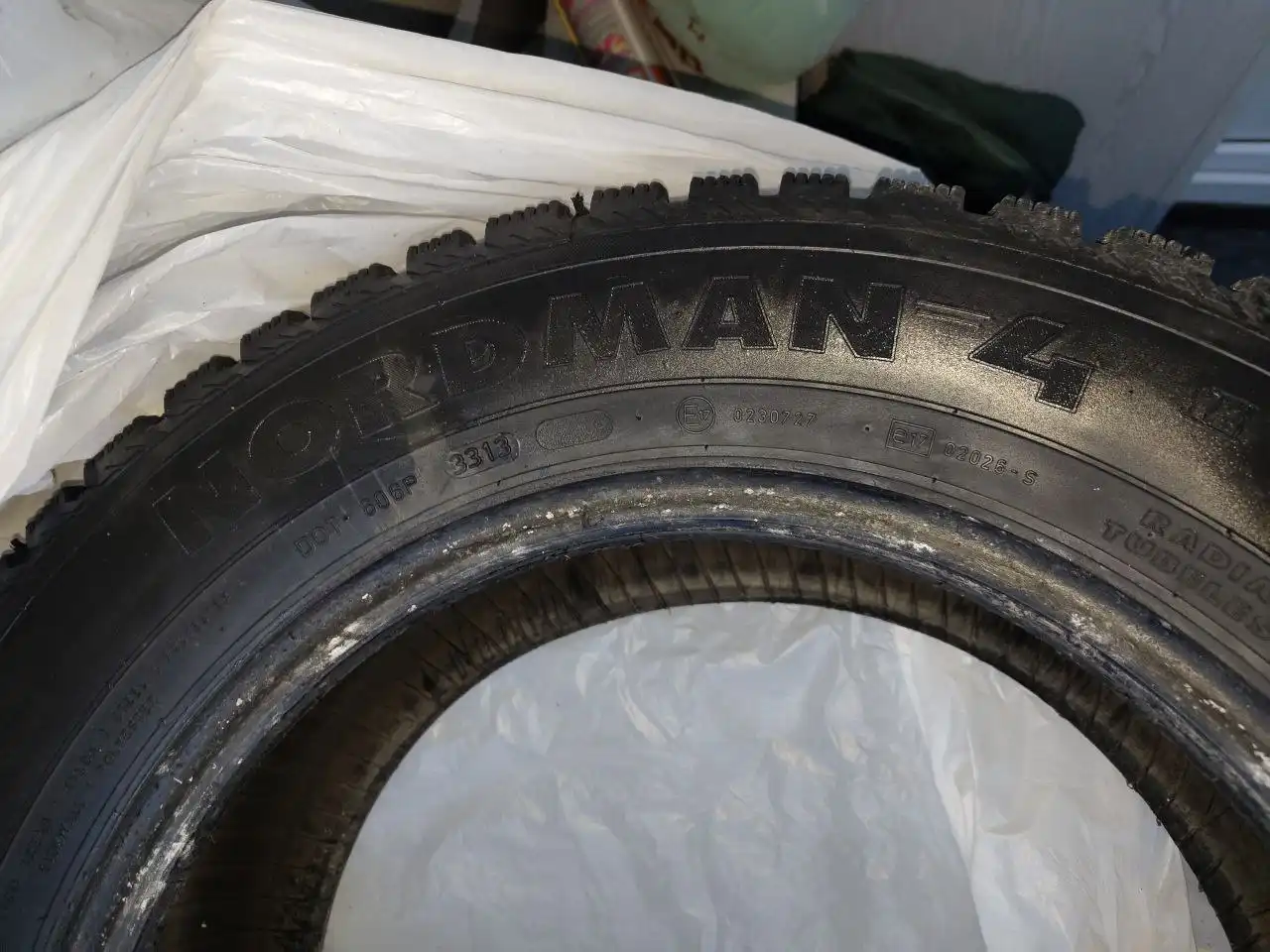 Продажа зимних шин Nordman 4 195/65 R15 - Шины и диски (Авто) в Саратов