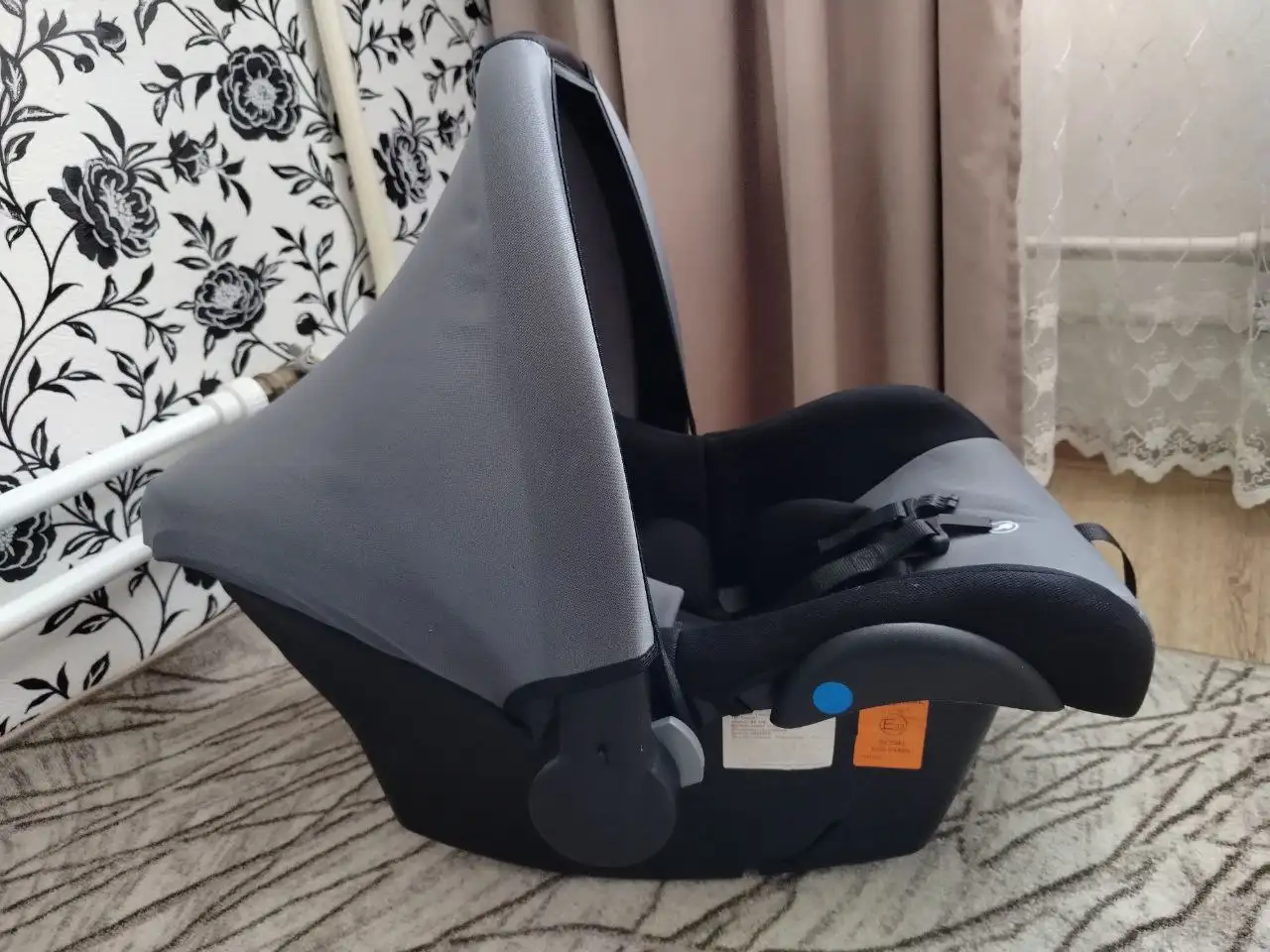 Продам детское автомобильное кресло GEBURT - Автокресла (Товары для детей) в Саратов