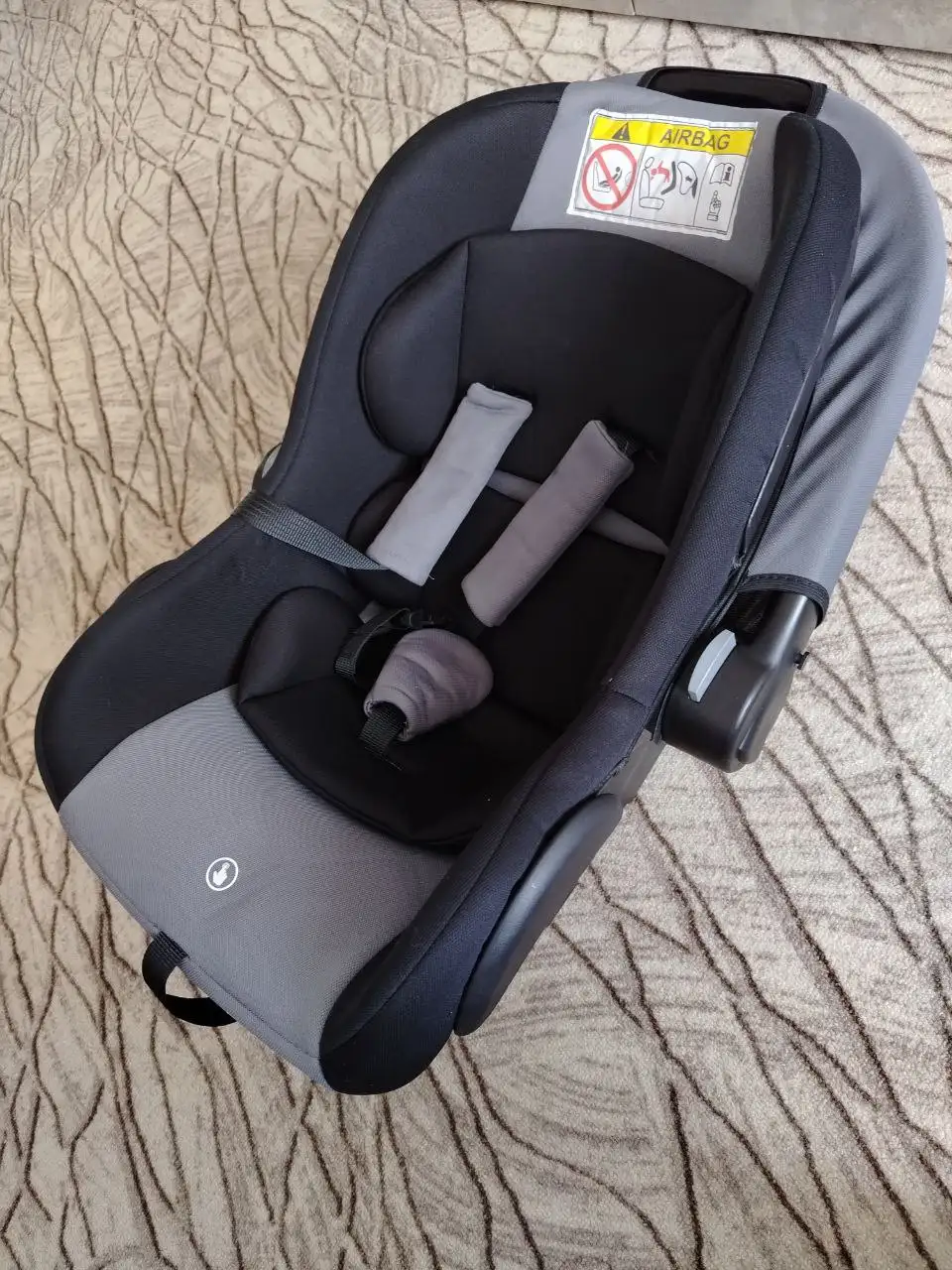 Продам детское автомобильное кресло GEBURT - Автокресла (Товары для детей) в Саратов