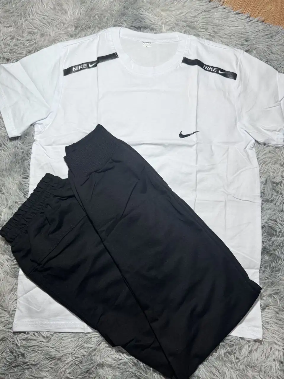 Продам женские костюмы - Одежда в Саратов