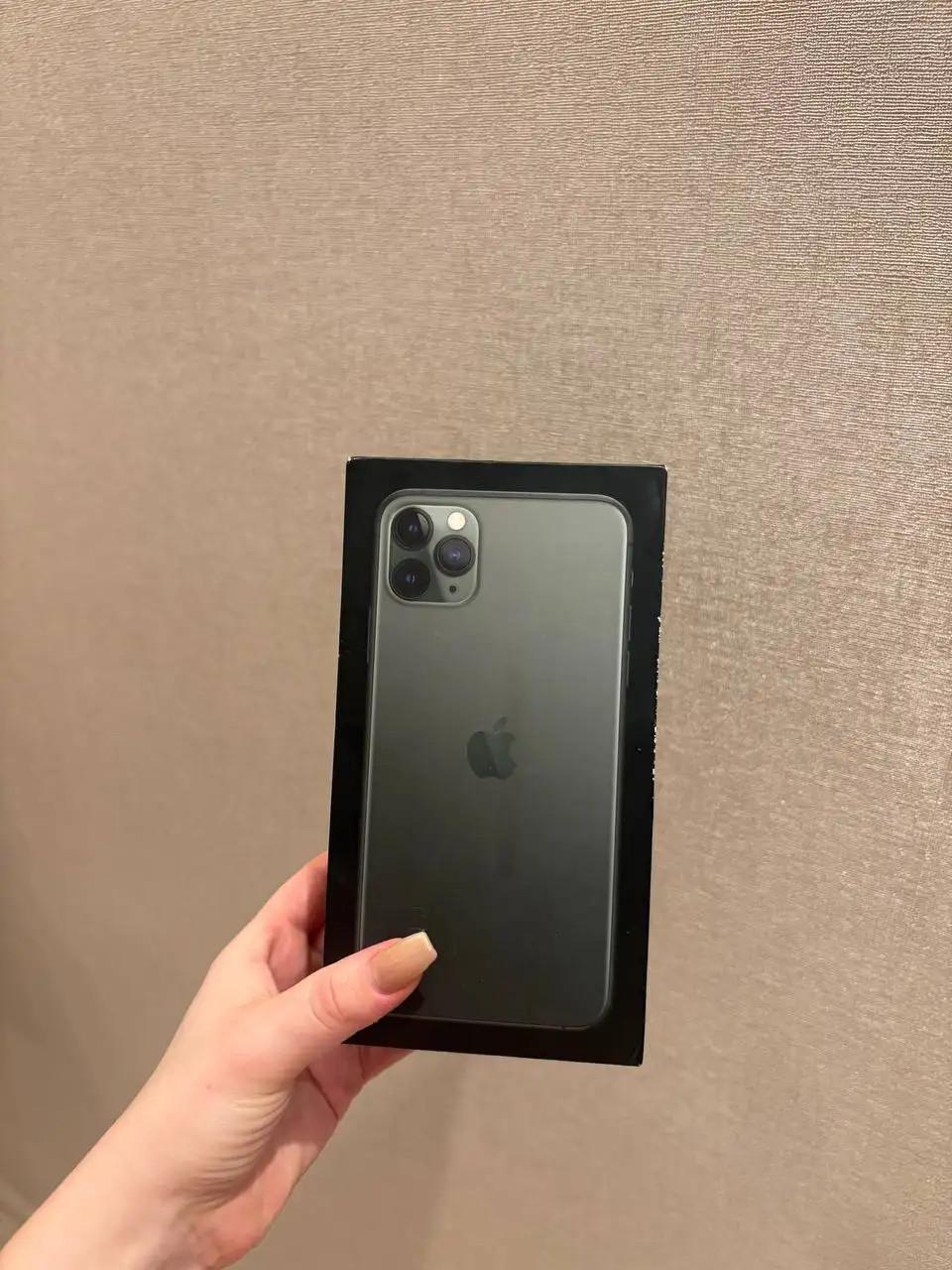 Продажа iPhone 11 Pro Max 256 ГБ зеленый - Смартфоны (Электроника) в Саратов