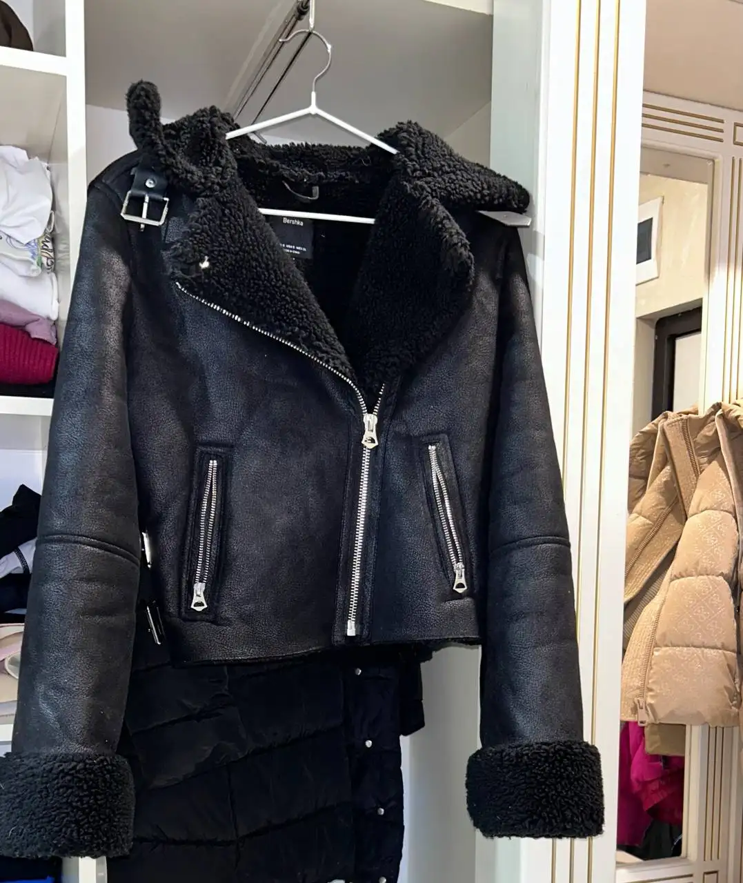 Дубленка размер S - Верхняя одежда (Одежда) в Саратов