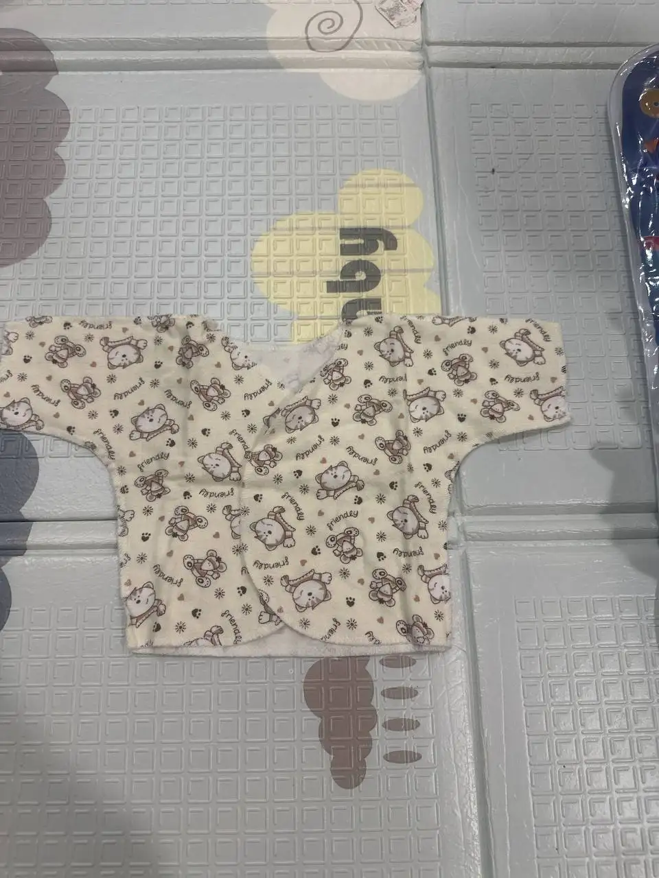 Детские вещи на новорожденную девочку - Одежда для новорожденных (Товары для детей) в Саратов