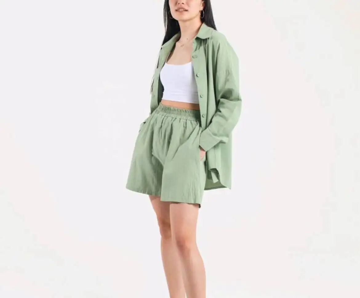 Новые костюмы-двойки и платья - Женская одежда (Одежда) в Саратов