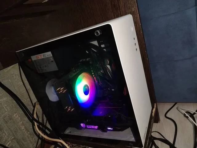 Продажа вещей в Саратове - Светильники в Саратов