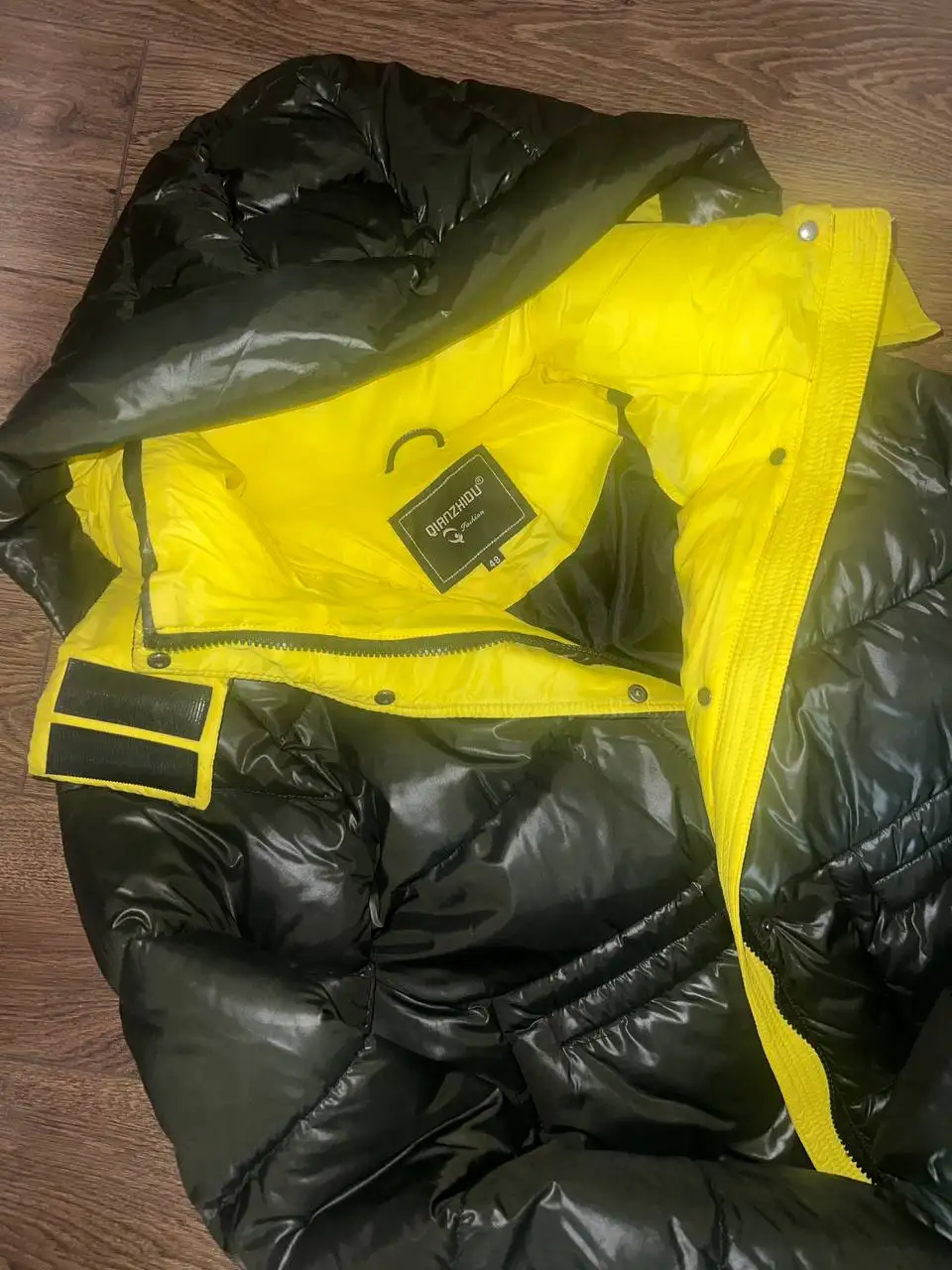 Продам женский пуховик размер 46-48 - Верхняя одежда (Одежда) в Саратов