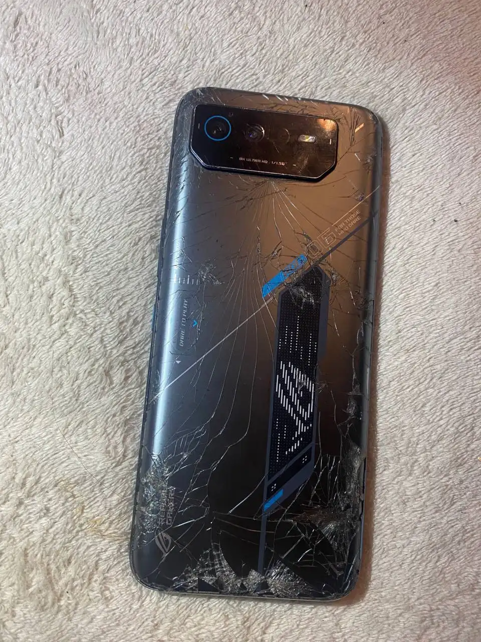 Продам игровой телефон Rog phone 6d - Смартфоны (Электроника) в Саратов