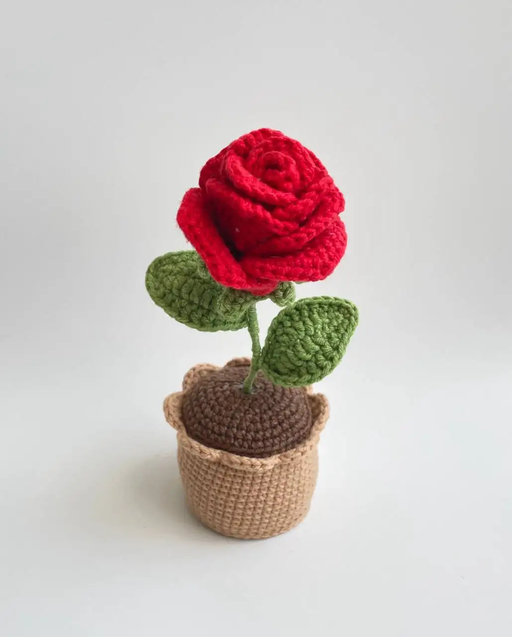 Вязанная роза в горшке - Рукоделие (Хобби и отдых) в Саратов